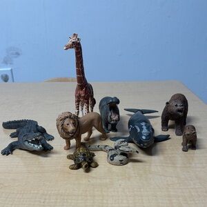 Schleich Figurine Set
